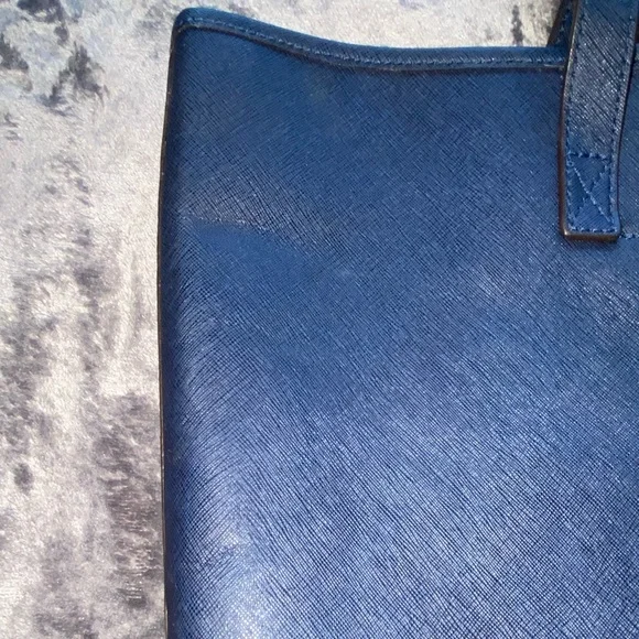 Michael Kors Navy Jet Set Travel Medium Tote Purse MK 13.5" x 4.5" x 12" - Picture 5 of 12